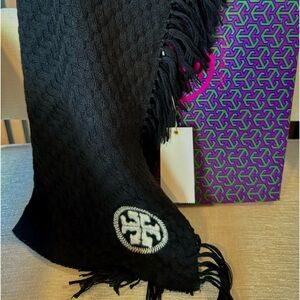 NWT Tory Burch Black Textured Jacquard Fringe Scarf w/Box